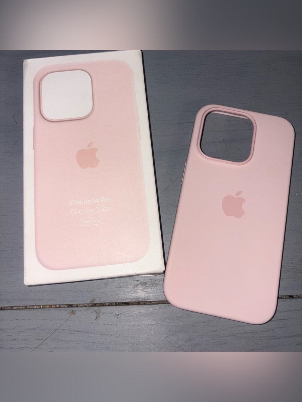 Apple iPhone 14 Pro Silicone Case - Light Pink